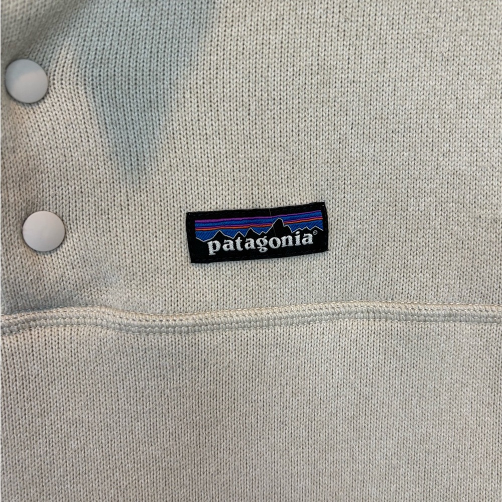 Patagonia Snap-T Pullover Sweater in Neutral Cream with Logo Patch 230 - Picture 3 of 5